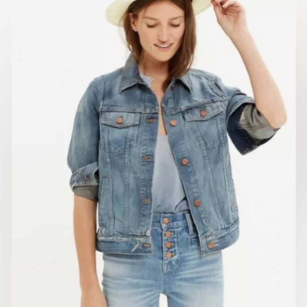 Madewell Women’s The Jean Jacket Distressed Denim Jacket size Medium